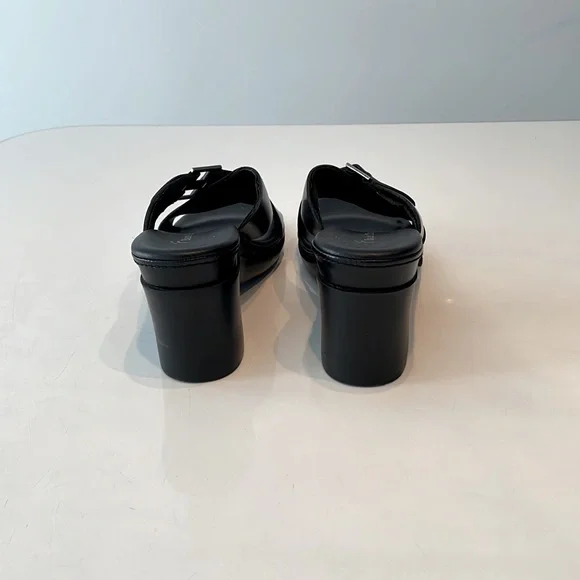 Bare Traps Ladies Wedge sandal, size 7M - Picture 7 of 10